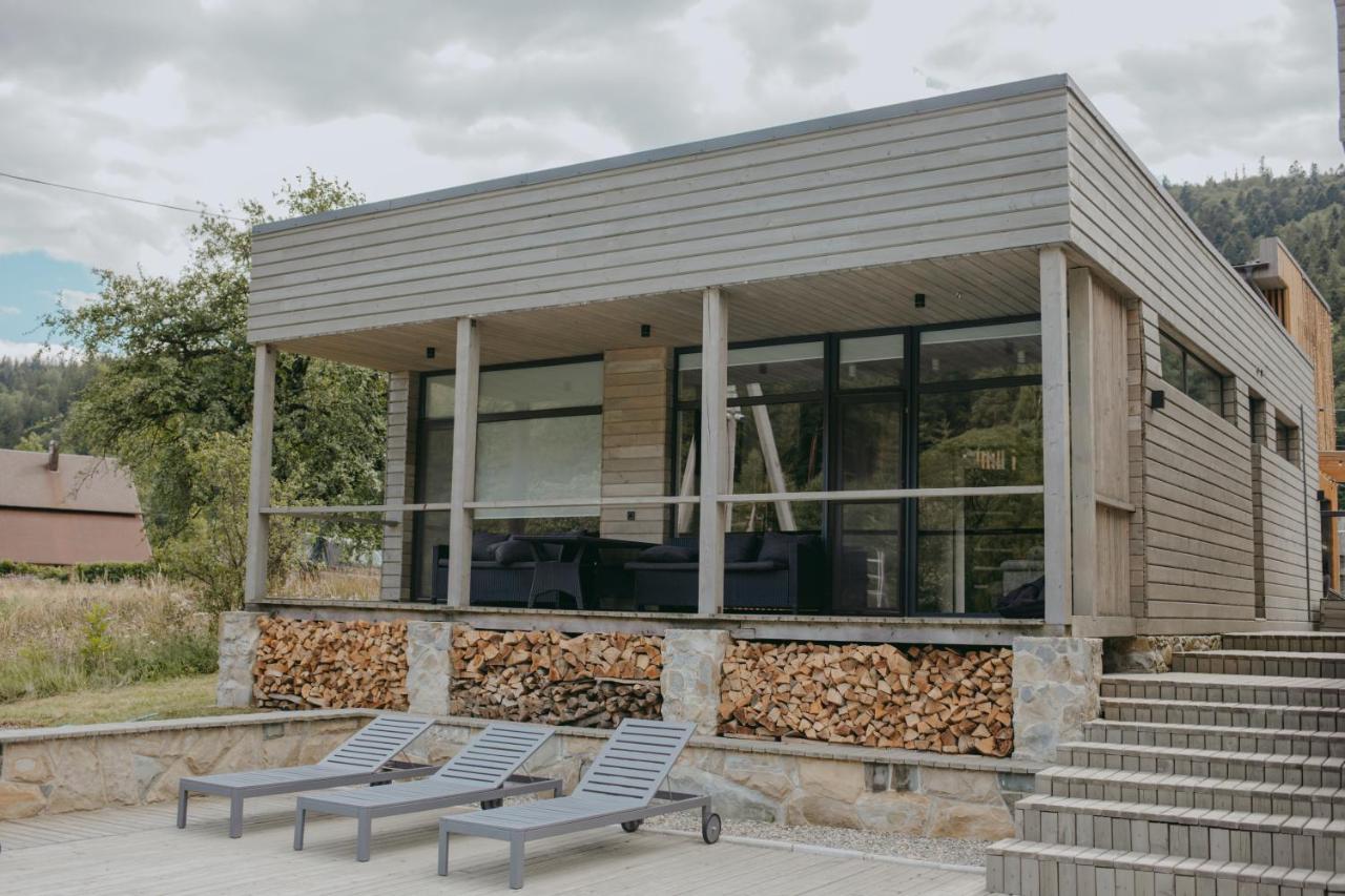 The Living Villa Tatariv Exterior foto